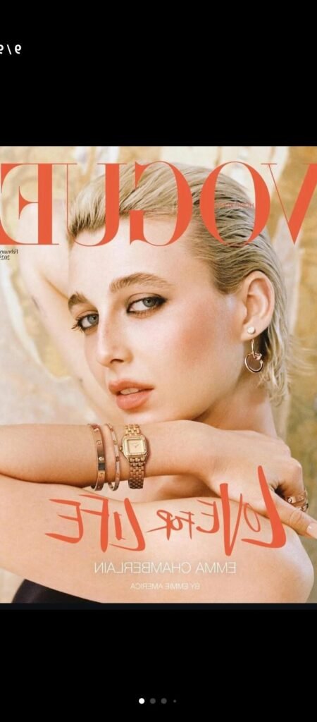 Der Aufstieg von Emma Chamberlain: Influencerin und YouTuberin im Rampenlicht