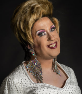 Gigi Gorgeous: Der beliebte Youtuber und sein Einfluss auf die Welt der Schönheit Gigi Gorgeous: Der beliebte Youtuber und sein Einfluss auf die Welt der Schönheit